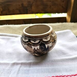 Navajo Horsehair Pottery Bowl